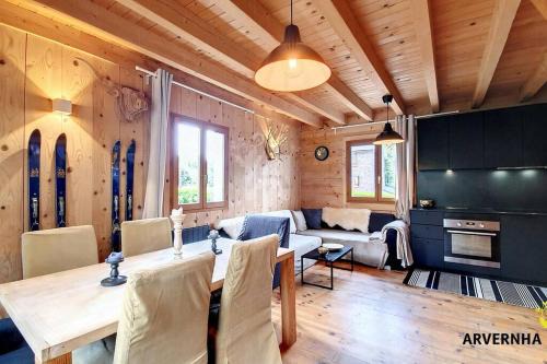 Besse-en-Chandesse Ski Chalet | Chalet de Cécile 1