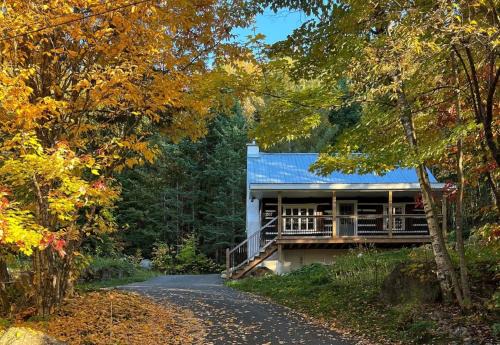 Saint-Faustin-Lac-Carre Ski Chalet | Chalet du Sous-Bois By My Tremblant Location