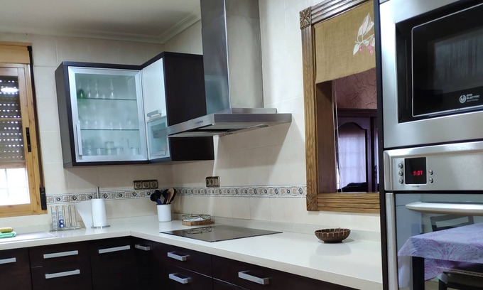 Elche Ski Chalet | CHALET ELCHE, PEÑA ÁGUILAS, 7 BEDROOMS, WIFI, FENCED SWIMMING POOL AND, BARBEQUE