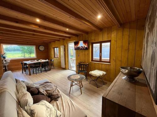 Betton House | Chalet en bordure de forêt