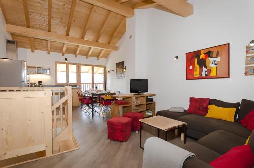 Les Eucherts Ski Chalet | Chalet Epilobe - au pied des pistes - vue exceptionnelle