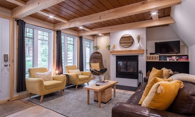 Orford Ski Chalet | Chalet Finland, Turn Key Amenities + Pet Friendly + Dedicated Workspace with Hi Speed WiFi