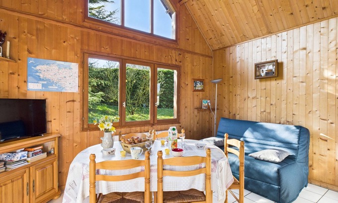 Sables-d'Or-les-Pins Ski Chalet | Chalet for 2 adults and 2 children - garden and terrace