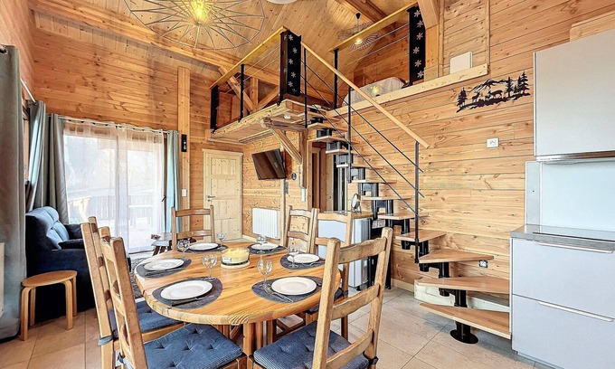 Le Corbier Apartment | Chalet for 6, WiFi, parking, near ski lifts