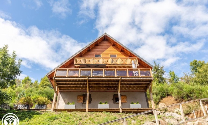Besse-en-Chandesse House | Chalet Serveix - Besse ET Saint Anastaise