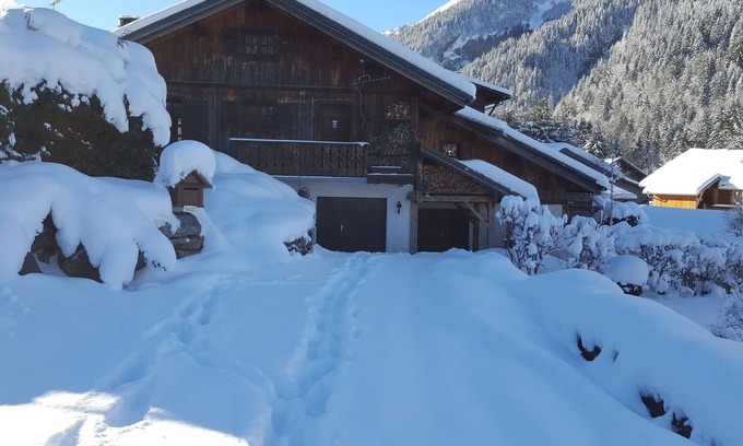Les Contamines-Montjoie Ski Chalet | Chalet with 4 bedrooms - 8 people - (Ideal Family, Group of friends)