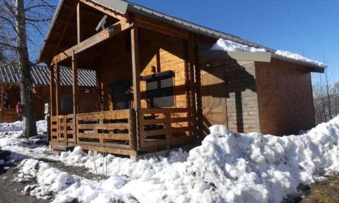 Saint-Leger-les-Melezes Ski Chalet | Chalet in the mountains at the foot of the slopes, sleeps 8.