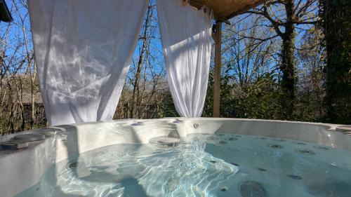 Biron Ski Chalet | Chalet Grand Chêne avec Spa privatif