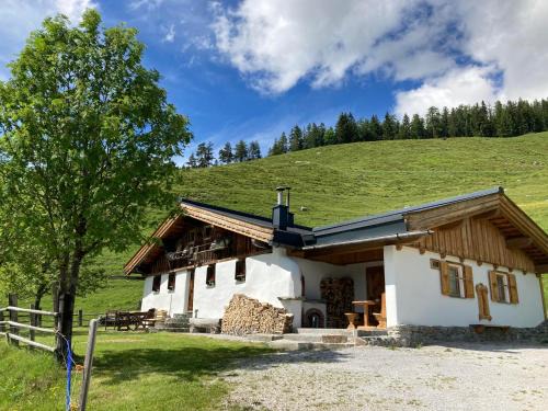 Leogang Apartment | Chalet Hirschenwald