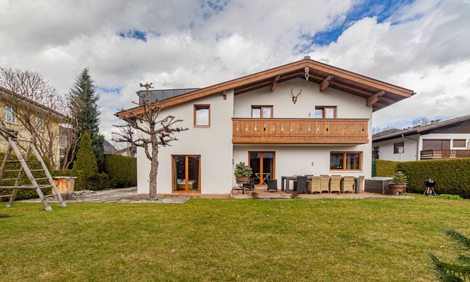 Schuttdorf House | Chalet Hohe Tauern, near the lake, with garden and mountain view