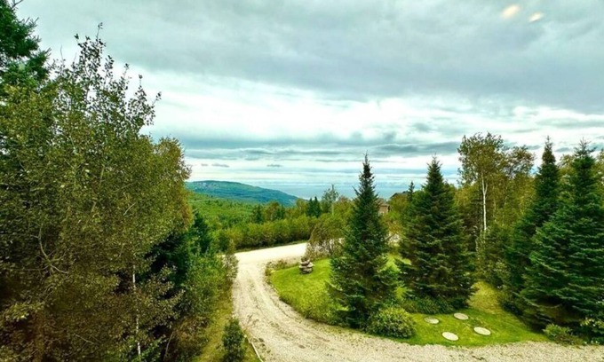 Saint-Joseph-de-la-Rive Ski Chalet | Chalet Horizon Alpin Spa et Vue sur le Fleuve