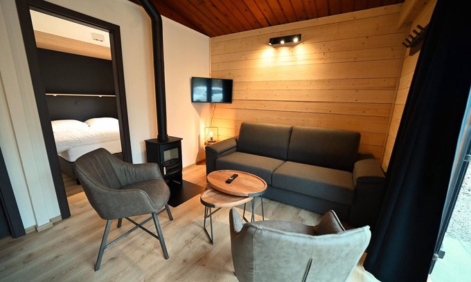 Grandham House | Chalet in Belgium near Scenic Hiking Trails