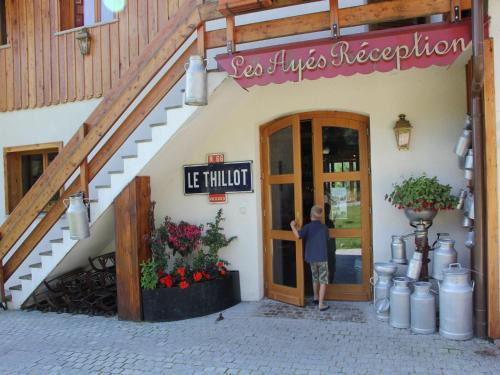 Le Thillot Ski Chalet | Chalet in France with Pool & Jacuzzi