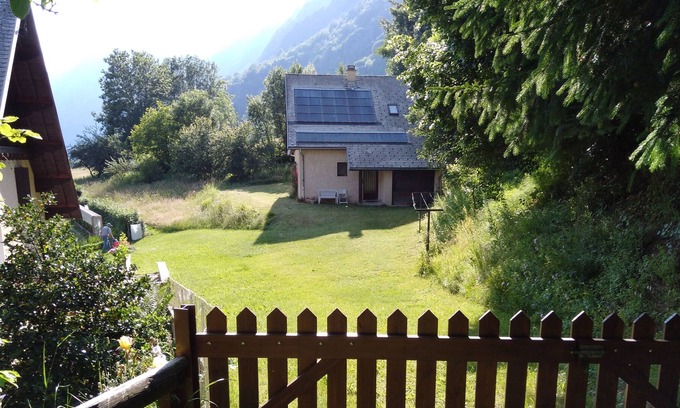 Villar-Loubiere House | Chalet in the mountains