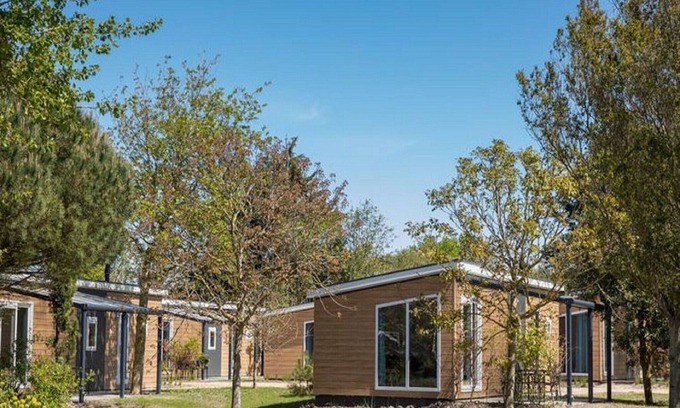 Breezand House | Chalet in Vrouwenpolder near Banjaard Beach