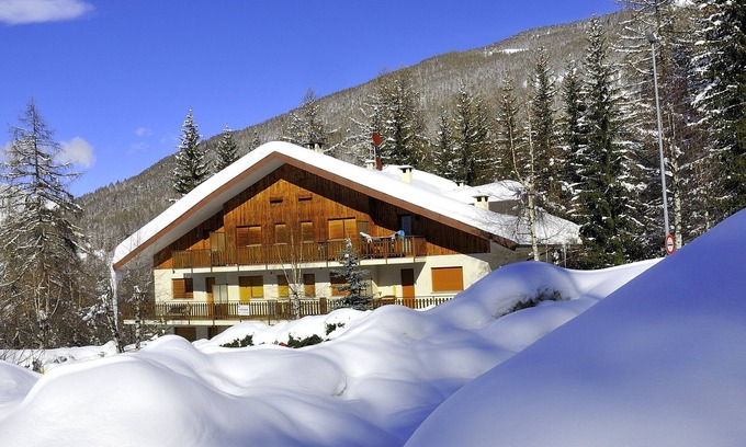 Sauze d'Oulx Apartment | Chalet Jacqueline & Franco - Three-room apartment very close to the ski slopes