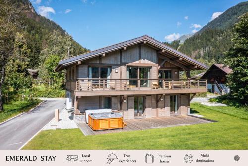 Les Tines Ski Chalet | Chalet Jatoba Chamonix - by EMERALD STAY