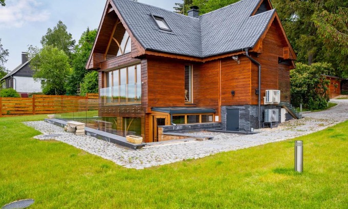 Oybin Ski Chalet | Chalet Jeschkenpanorama by Interhome