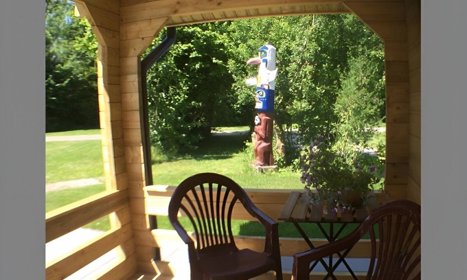 Zoutkamp Ski Chalet | Chalet Kwikstaart on small-scale nature campsite 't Ol Gat