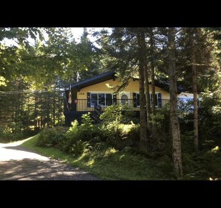 St-Adolphe-d'Howard Ski Chalet | Chalet la belle vie