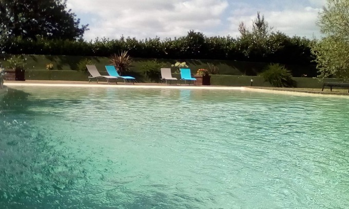 Queyrac House | Chalet 'La Bergeronnette' with Shared Pool, Private Terrace and Shared Garden