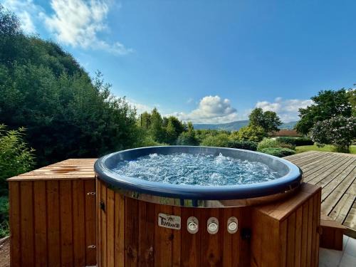 Granges-Aumontzey Ski Chalet | Chalet Le Chappoix - SPA, terrasse et grand jardin