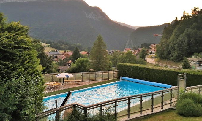 Saint-Jean-de-Sixt Ski Chalet | CHALET LE PIC VERT 4 * near la clusaz