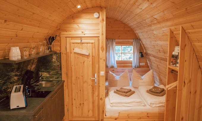 Wilhelmsthal Apartment | Chalet Leo mit Küchenzeile für 3 Personen