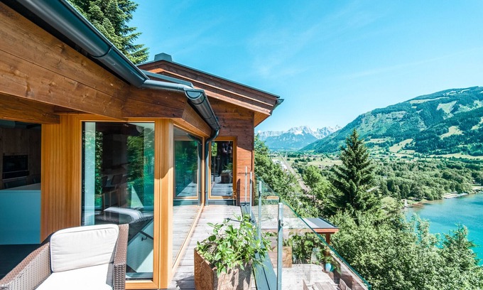 Zell am See Ski Chalet | Chalet Max Panorama, Lake view & sauna