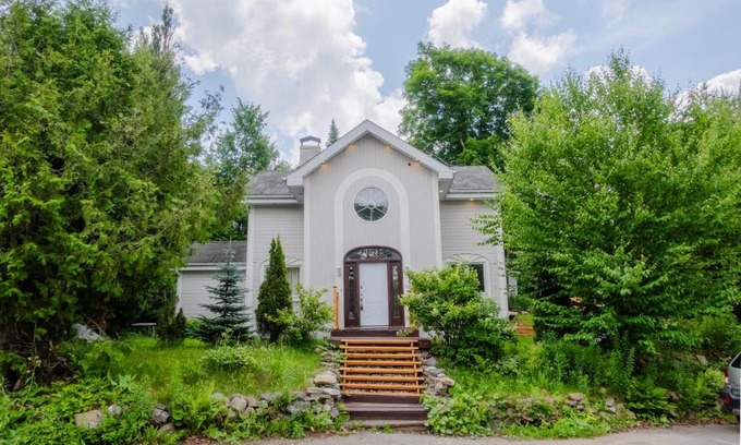 St-Adolphe-d'Howard Ski Chalet | Chalet Mozart