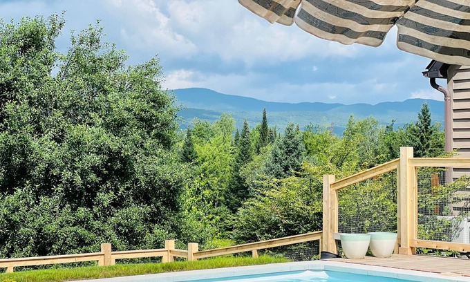 Potton Ski Chalet | Chalet Nèchoula-Splendid view-Spacious