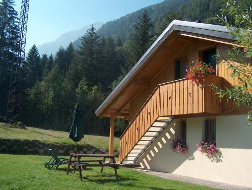Temu Apartment | Chalet Presanella