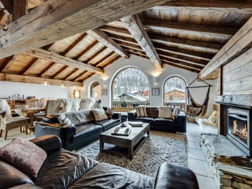 Le Cret Ski Chalet | Chalet prestige 4 chambres, hammam, cheminée, conciergerie - FR-1-694-365