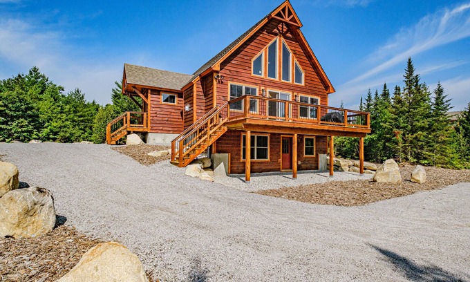 Bethel House | Chalet Quartz - Newly constructed Chalet close to downtown Bethel, short drive to Sunday River