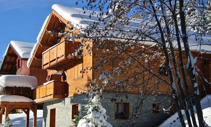 La Lechere Ski Chalet | Chalet Robin (sleeps 6) at Grand Domaine Valmorel-St François Longchamp