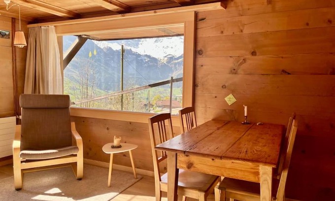 Adelboden Apartment | Chalet Sonnenheim, Wohnung mit Panoramafenster