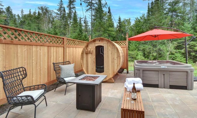 Lac-Superieur Villa | Chalet SPA SAUNA Tremblant