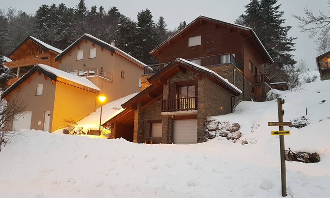 Ax-les-Thermes Ski Chalet | Chalet Tilou, at the foot of the slopes (skiing, hiking), Ax-3-domaines