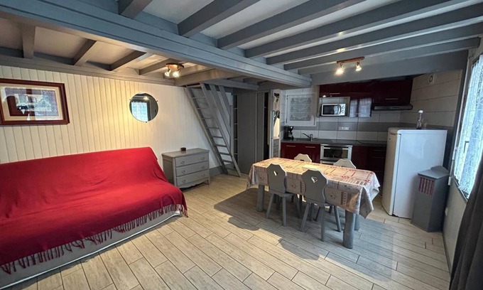 Longevilles-Mont-d'Or Ski Chalet | Chalet typique de Métabief pour vos vacances en famille