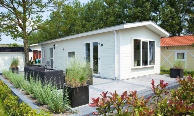 Breskens House | Chalet with 2 bedrooms and a terrace