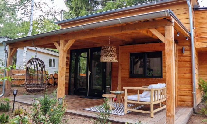 Beekbergen-Zuid House | Chalet with 3 bedrooms and a terrace