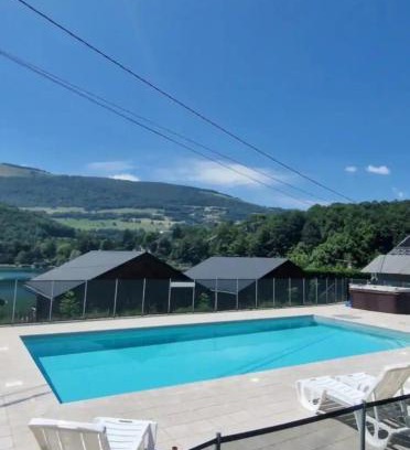 Laffrey Ski Chalet | Chalet with beautiful lake view 6B