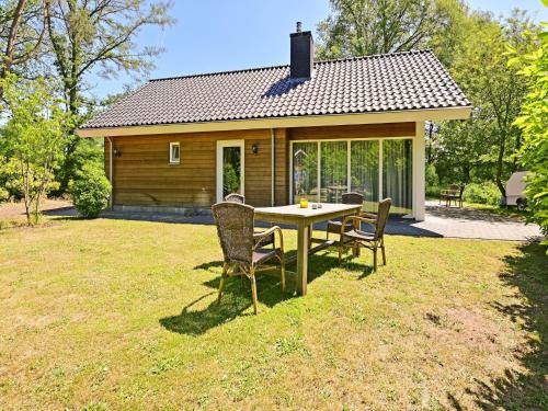Reutum House | Chalet with gorgeous view of the natural surroundings