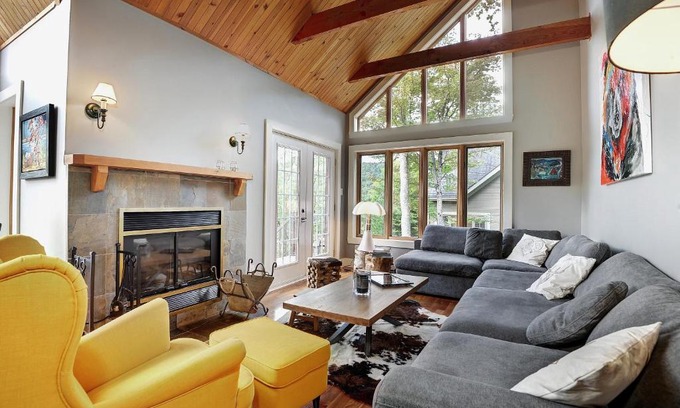Stoneham Ski Chalet | Chalets Alpins - 56 Chemin des Skieurs