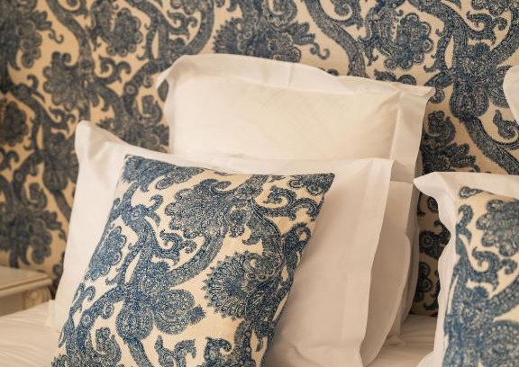 Saint-Pierre-de-Cole Bed & Breakfast | Chambre Aqua - Lavy