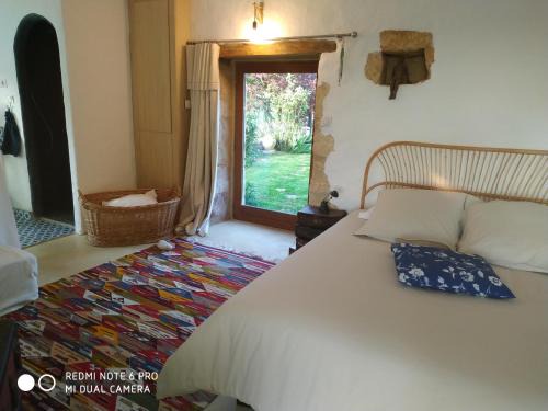 Cenac-et-Saint-Julien Bed & Breakfast | Chambre cosy indépendante chemin du lavoir