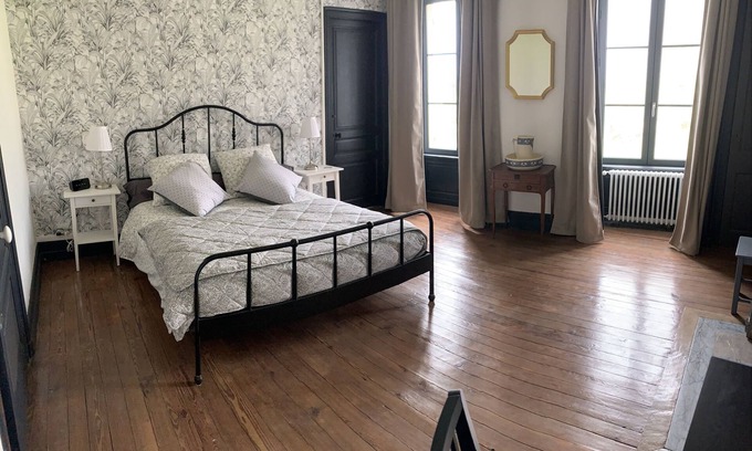 Carquebut Other | CHAMBRE D'HÔTE AU CHATEAU DE FRANQUETOT Roosevelt room