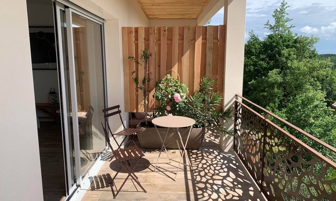 Labastide-Marnhac Villa | Chambre D'hôtes Safran du Quercy 2 à 4 Personnes