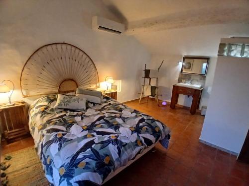 Mas Thibert Bed & Breakfast | Chambre d'hôte Vaccarès