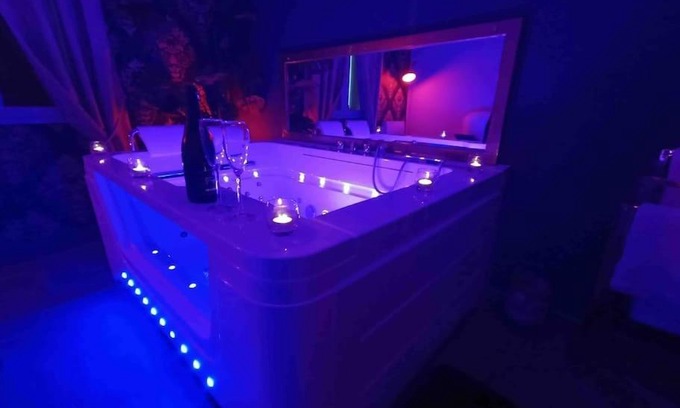 Yvetot House | chambre d'hôtes avec Jacuzzi